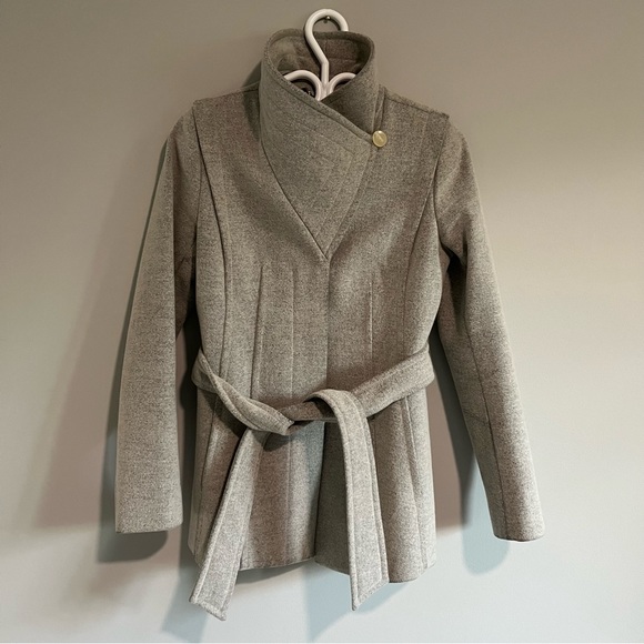 Light grey Babaton jacket - Picture 7 of 16